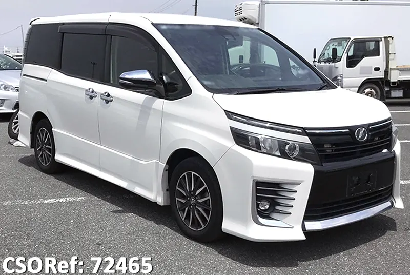 Toyota / Voxy 2017